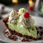 Easy 10-Minute No-Bake Grinch Pie First Image
